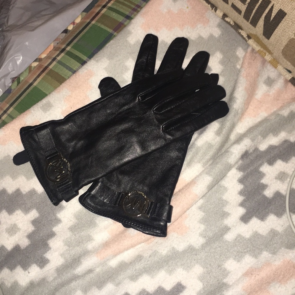 Michael Kors Black Leather Gloves